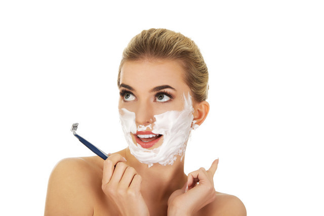 為什么有的女孩子會長“小胡子”?(圖1) 為什么有的女孩子會長“小胡子”?(圖1)