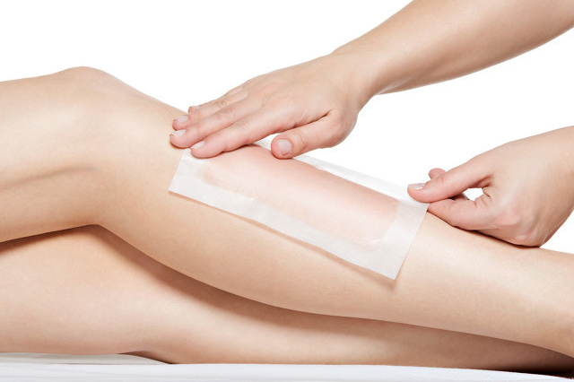 為什么脫毛廣告中的女性都在給自己光滑的腿除毛?(圖3) 為什么脫毛廣告中的女性都在給自己光滑的腿除毛?(圖3)